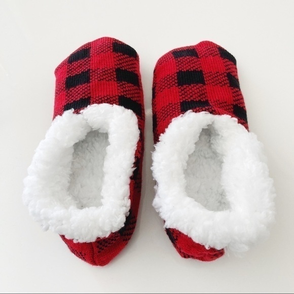 𝅺LUMBERJACK Red Plaid Sherpa Lined Novelty Unisex Slipper Socks Size 6/7 - Picture 1 of 9